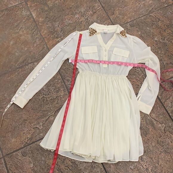 Agaci Gold Studded Collar Sheer Cream Color Front Button Pocket Roll Sleeve - Picture 9 of 9